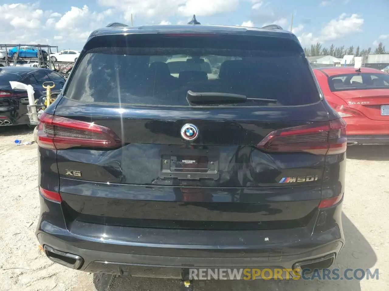 6 Photograph of a damaged car 5UXJU4C09P9P94657 BMW X5 2023