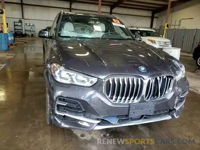 13 Photograph of a damaged car 5UXTA6C00P9N74692 BMW X5 2023