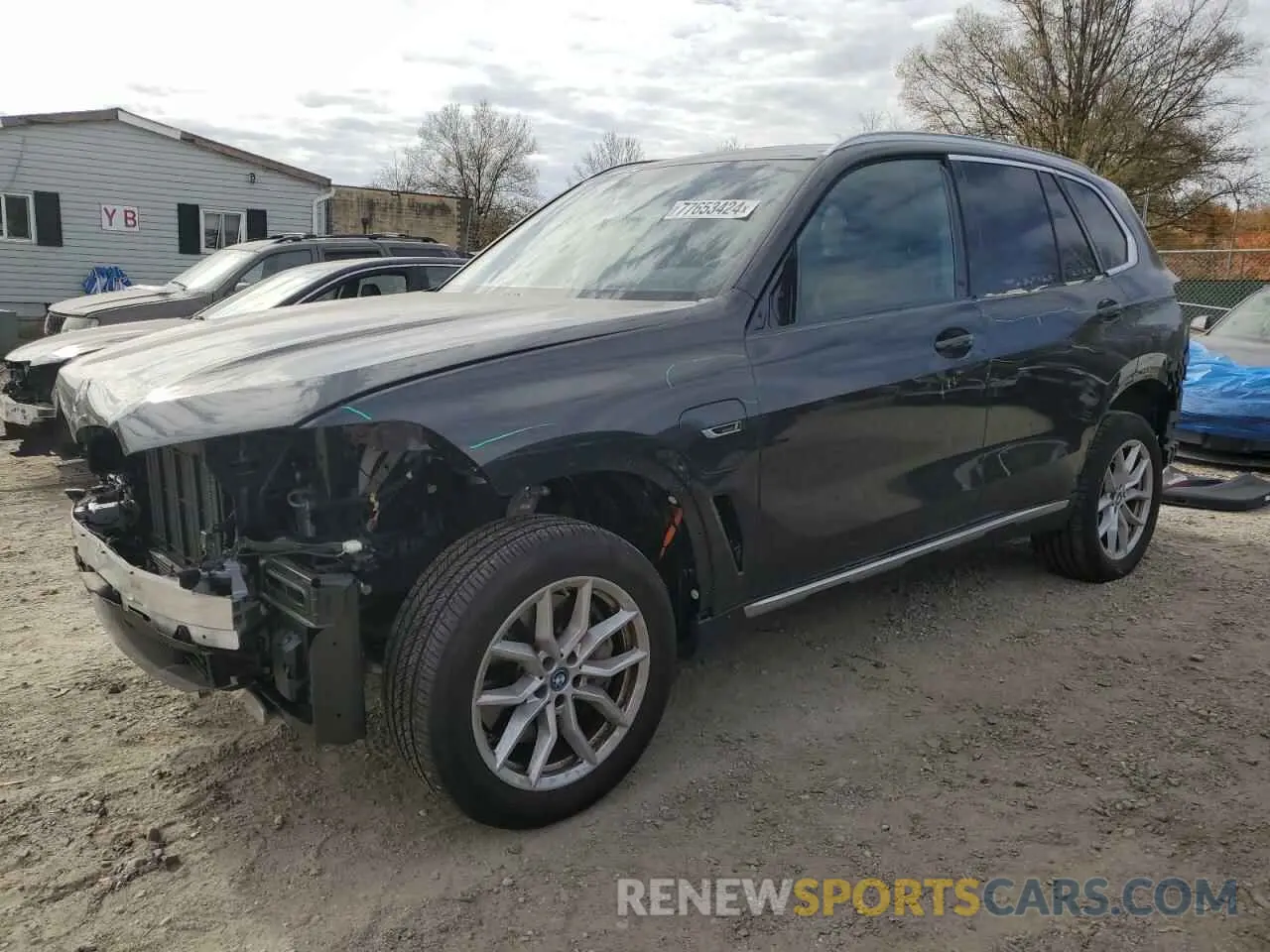 1 Photograph of a damaged car 5UXTA6C01P9P96433 BMW X5 2023