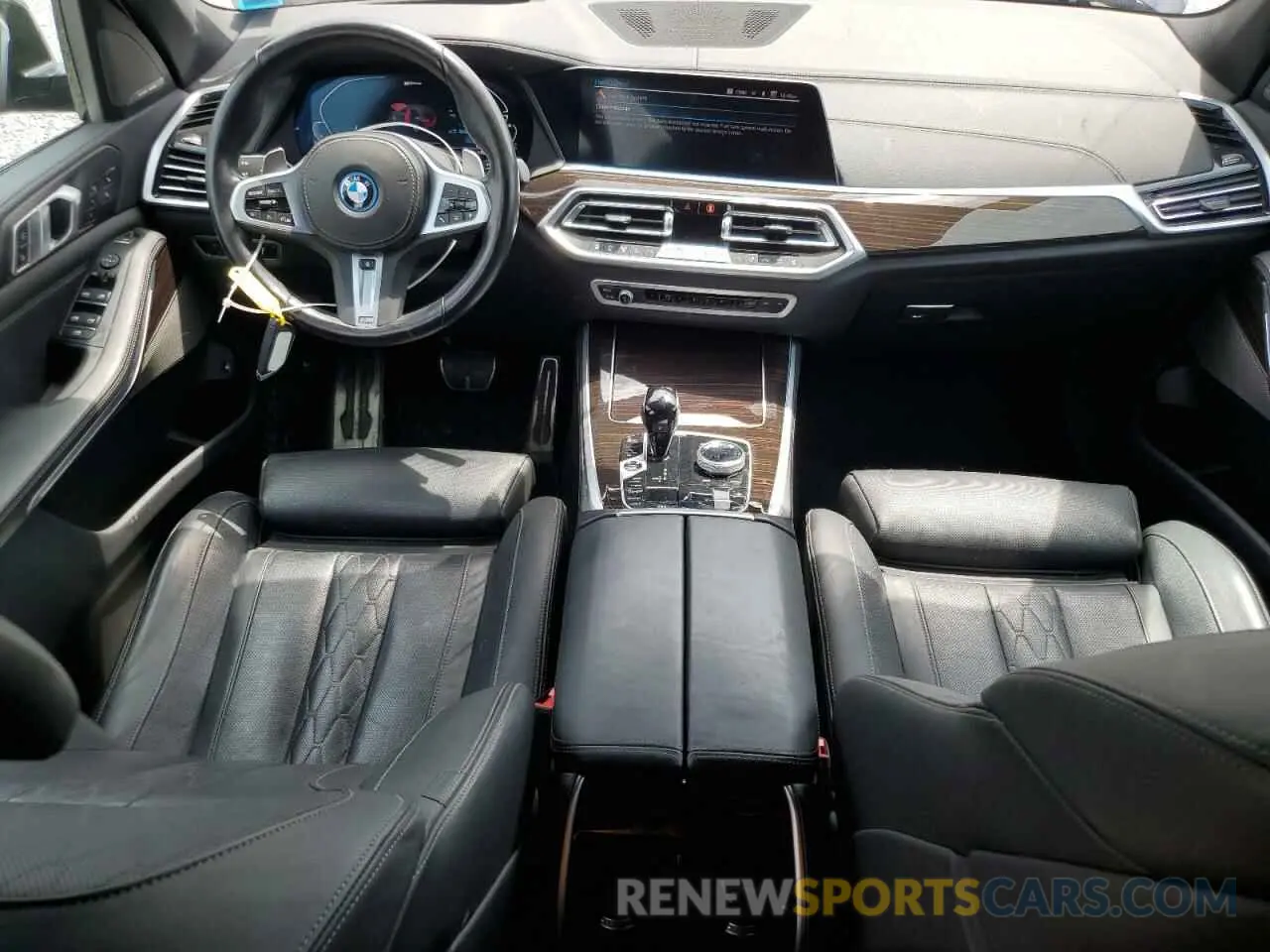 8 Photograph of a damaged car 5UXTA6C01P9R61137 BMW X5 2023