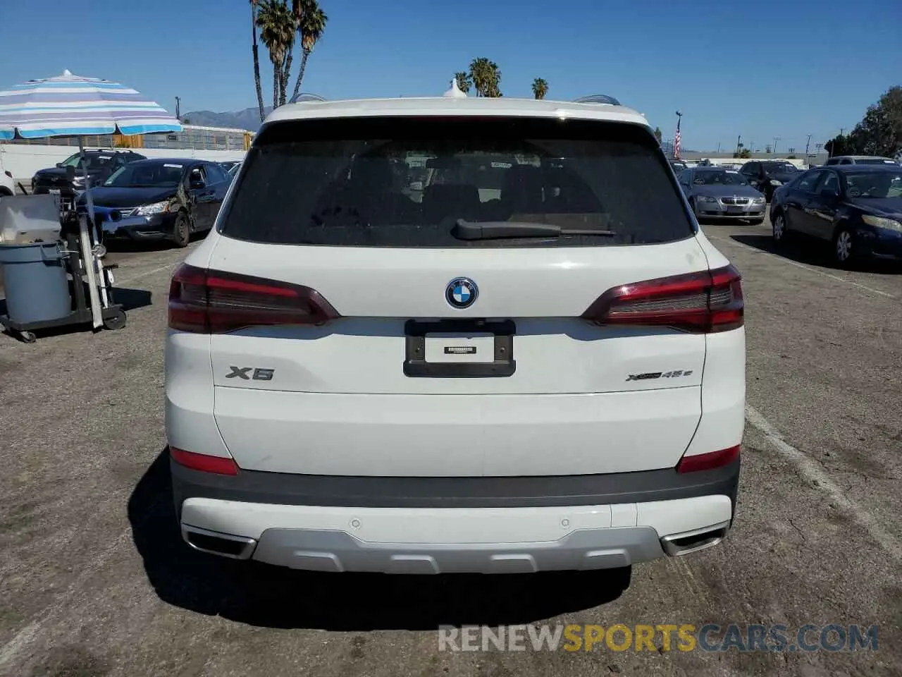 6 Photograph of a damaged car 5UXTA6C02P9P99227 BMW X5 2023