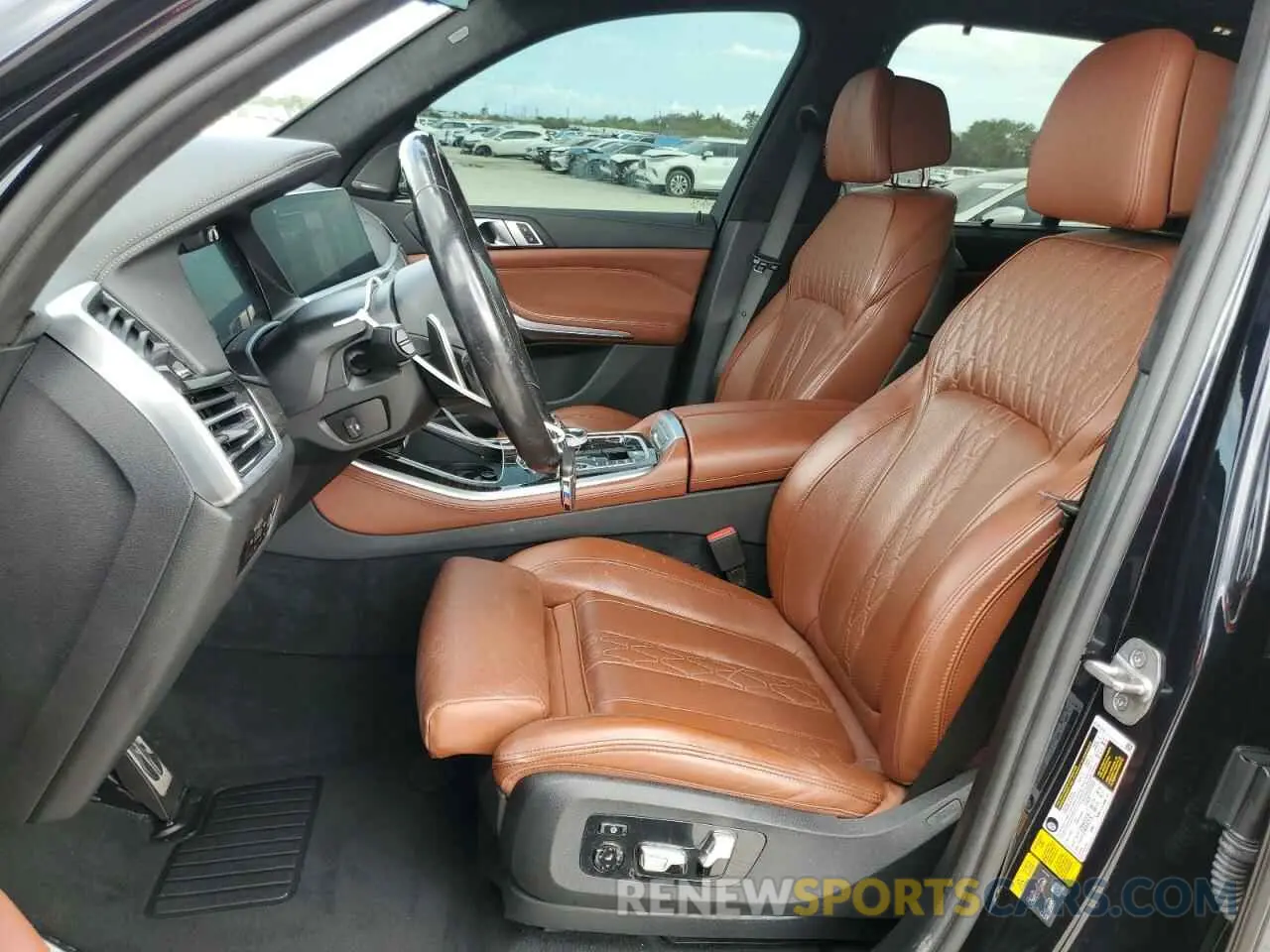 7 Photograph of a damaged car 5UXTA6C03P9N68546 BMW X5 2023