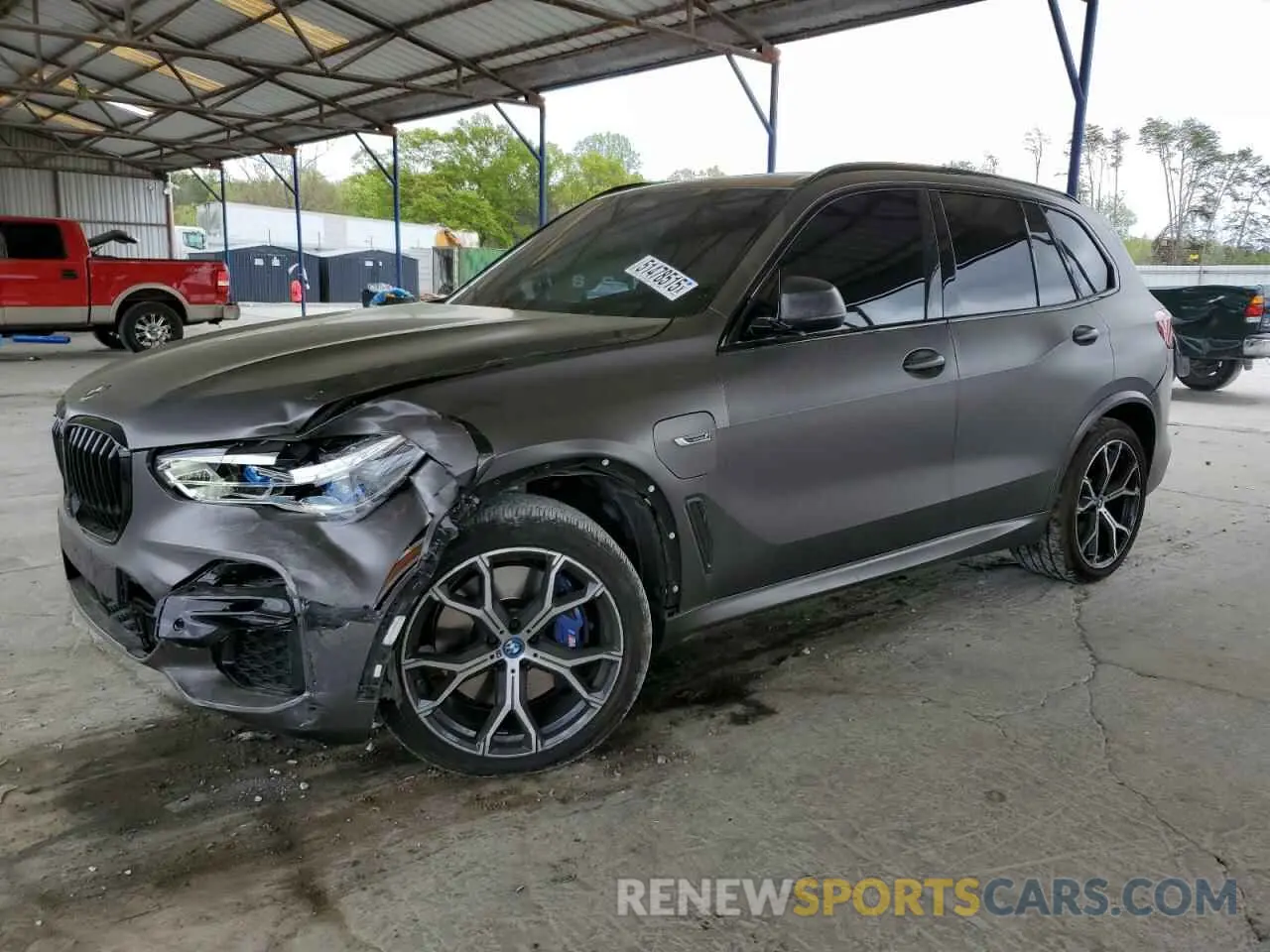 1 Photograph of a damaged car 5UXTA6C03P9P92481 BMW X5 2023