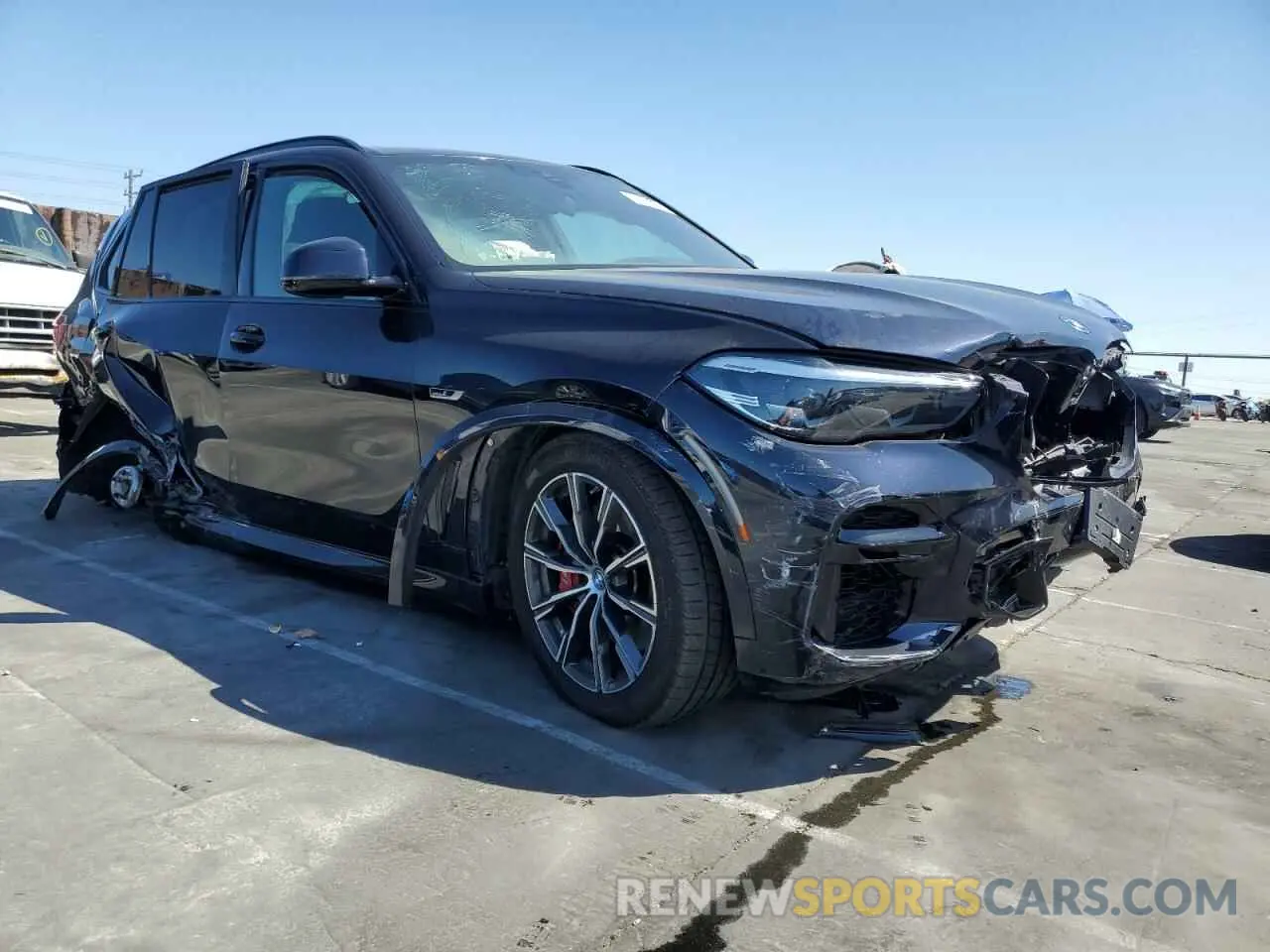 4 Photograph of a damaged car 5UXTA6C06P9R89208 BMW X5 2023