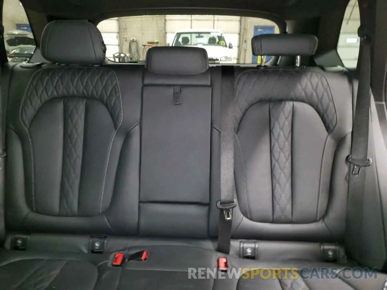 10 Photograph of a damaged car 5UXTA6C07P9N71269 BMW X5 2023
