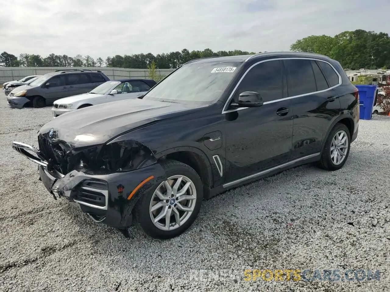 1 Photograph of a damaged car 5UXTA6C07P9P85274 BMW X5 2023