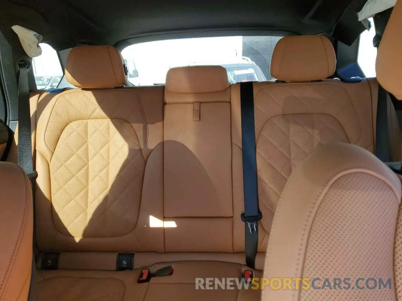 10 Photograph of a damaged car 5UXTA6C09P9R82558 BMW X5 2023