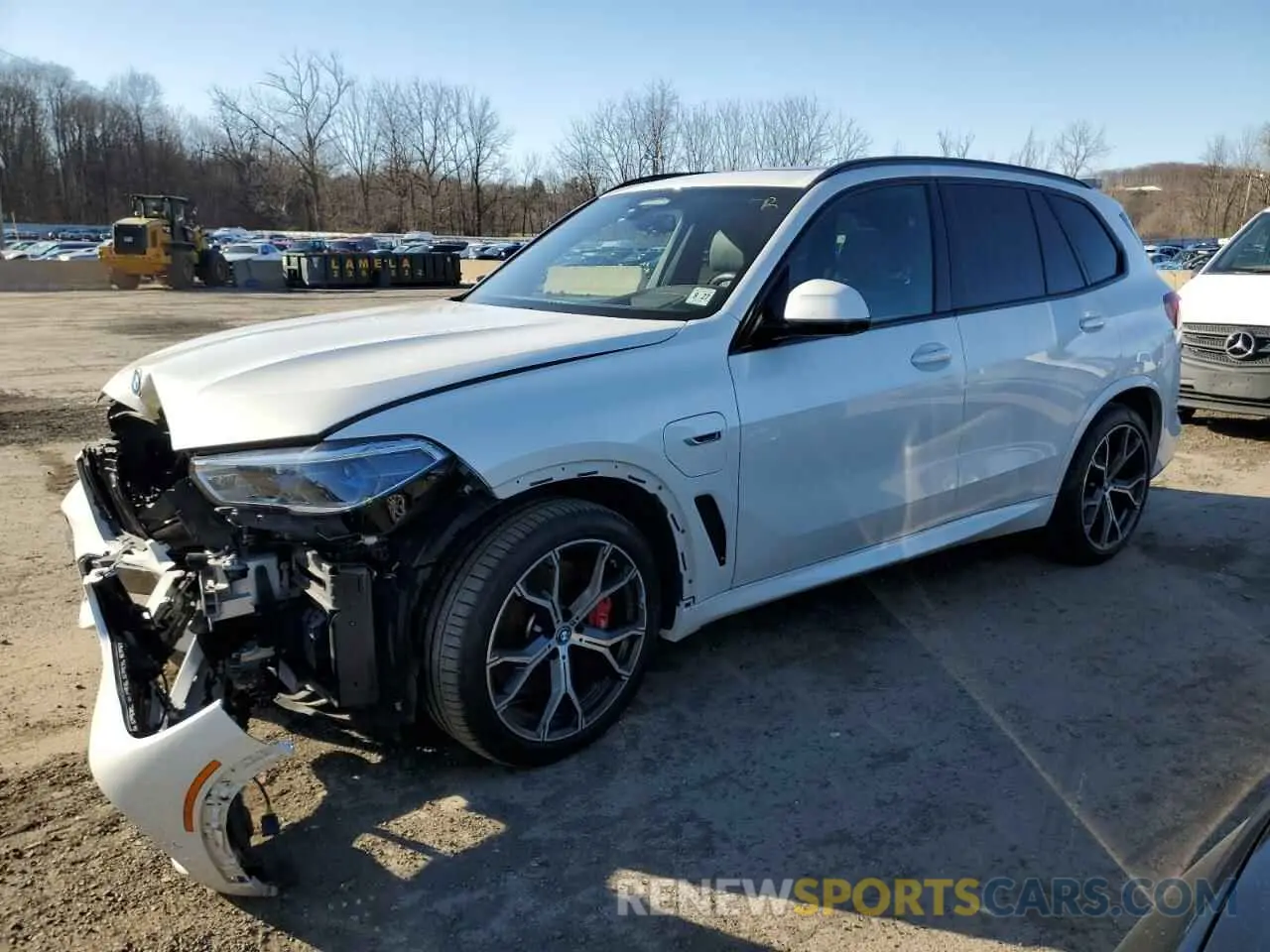 1 Photograph of a damaged car 5UXTA6C0XP9N71427 BMW X5 2023