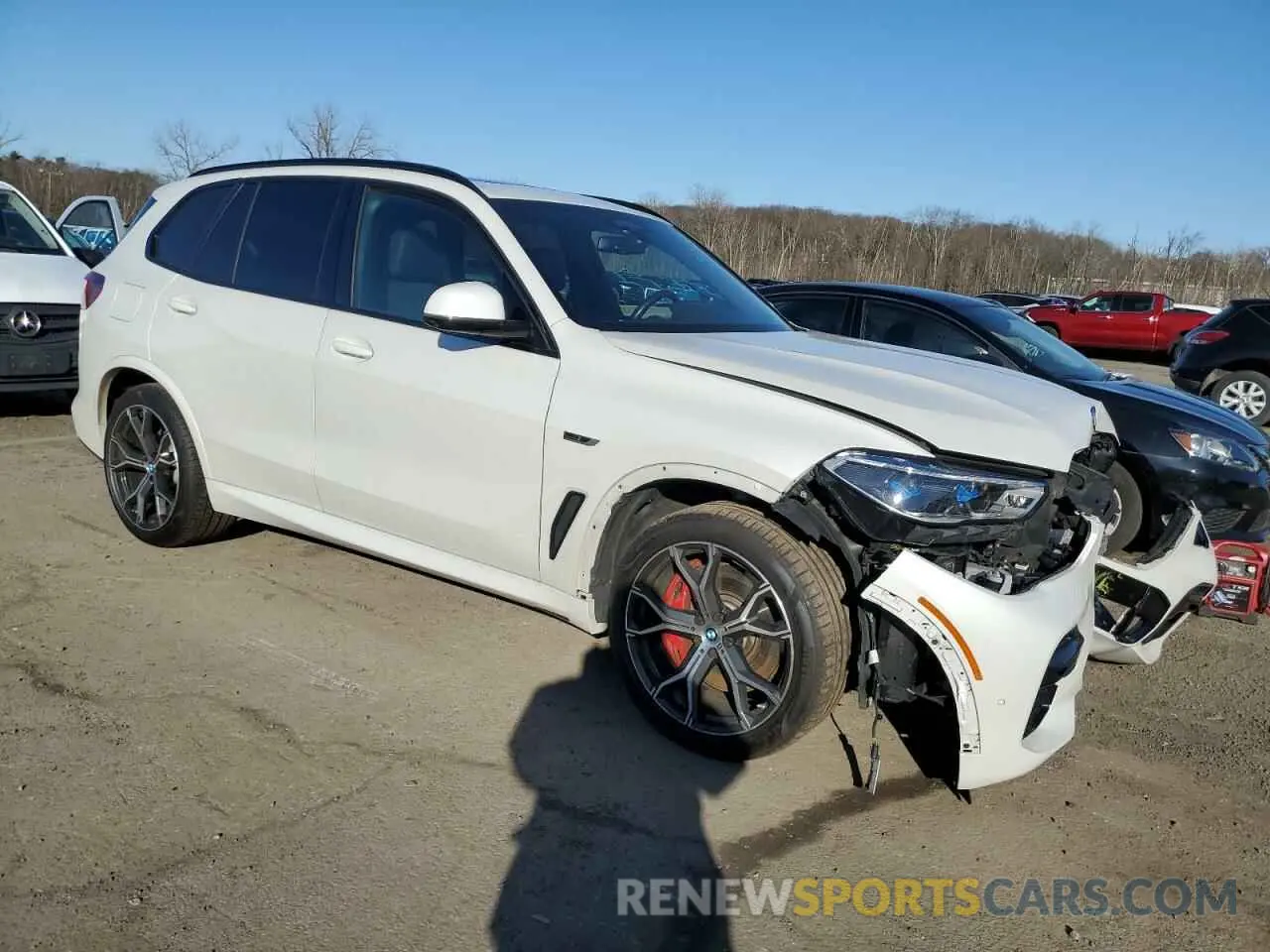 4 Photograph of a damaged car 5UXTA6C0XP9N71427 BMW X5 2023