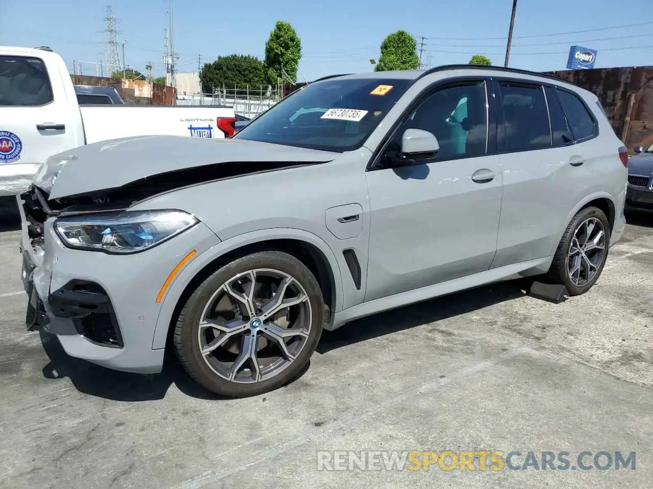 1 Photograph of a damaged car 5UXTA6C0XP9P49482 BMW X5 2023