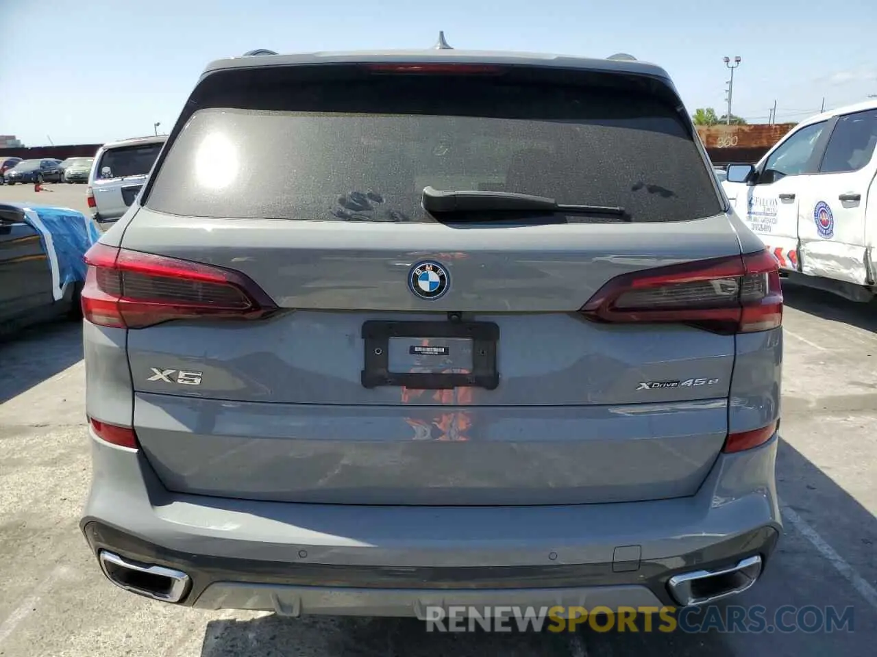 6 Photograph of a damaged car 5UXTA6C0XP9P49482 BMW X5 2023