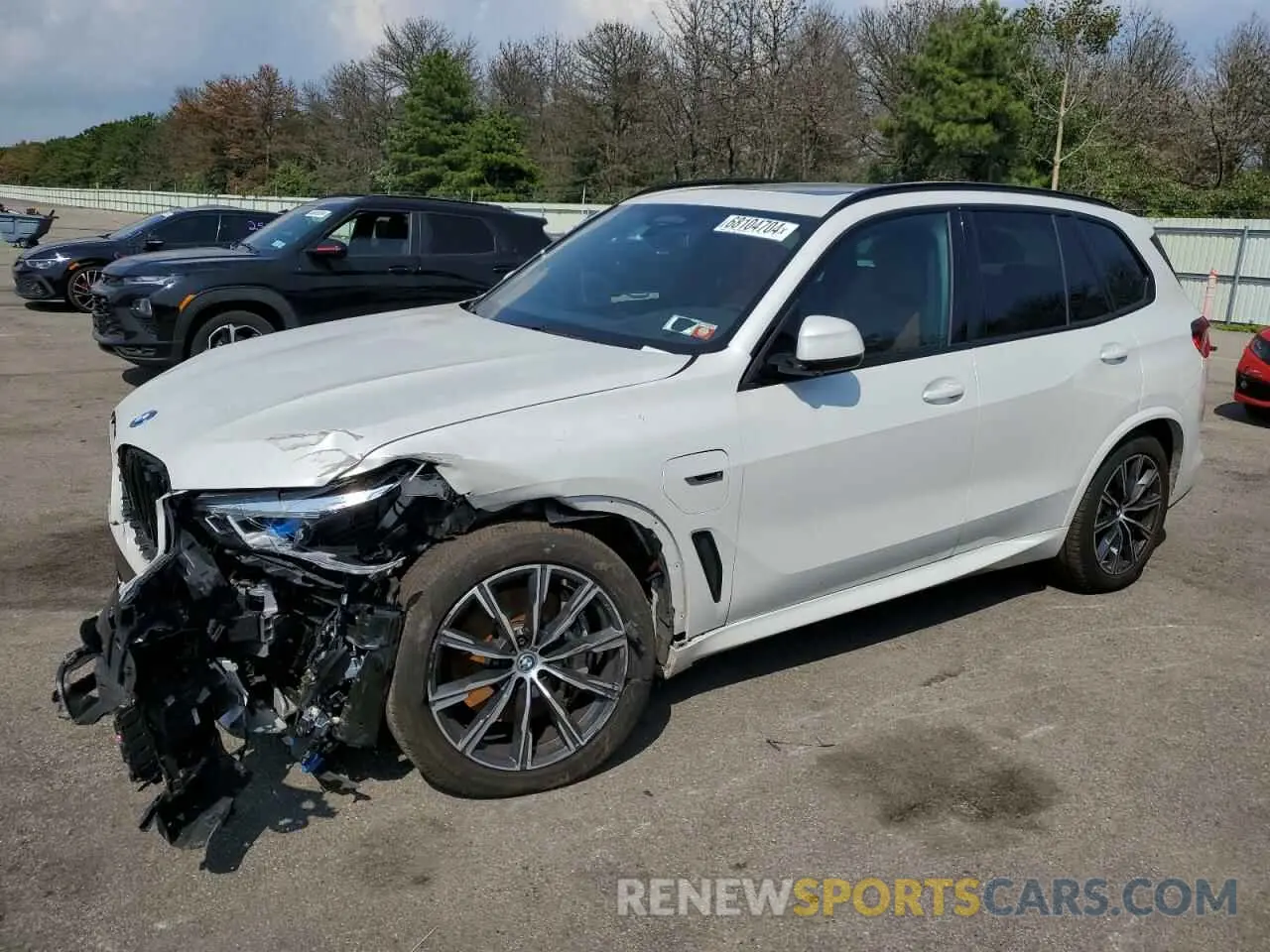 1 Photograph of a damaged car 5UXTA6C0XP9P50633 BMW X5 2023