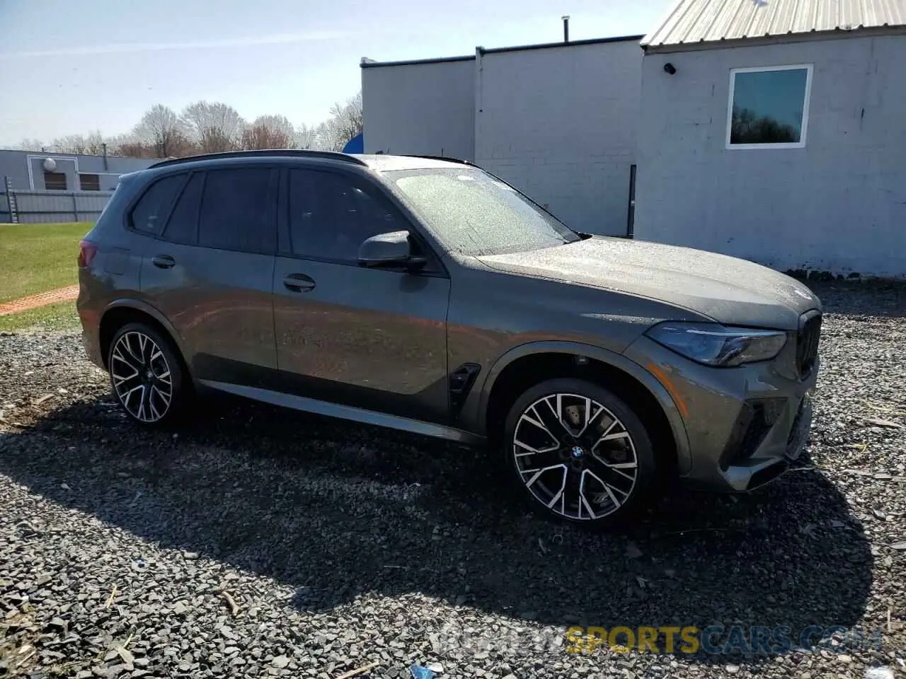 4 Photograph of a damaged car 5YMJU0C01P9P15368 BMW X5 2023