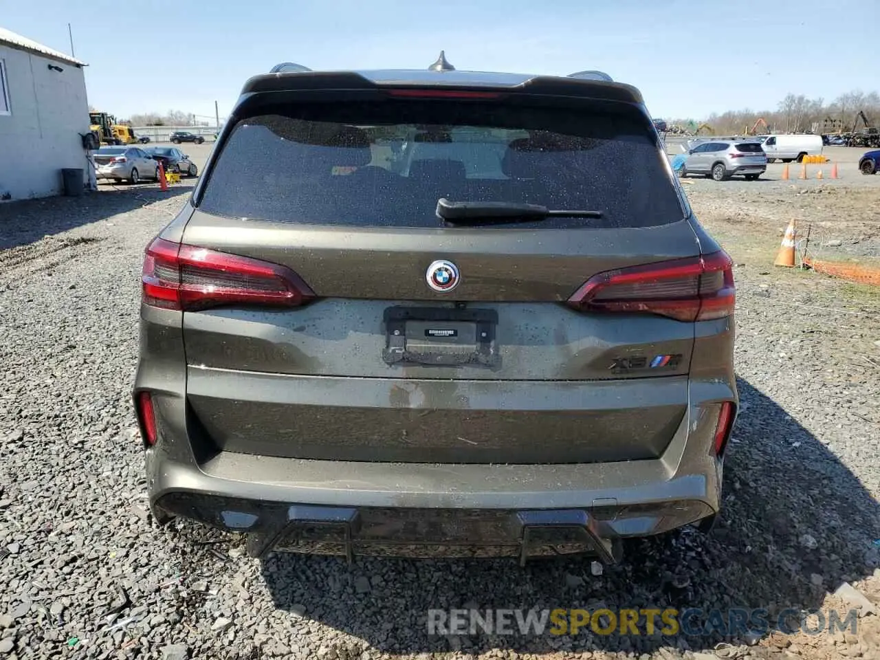 6 Photograph of a damaged car 5YMJU0C01P9P15368 BMW X5 2023