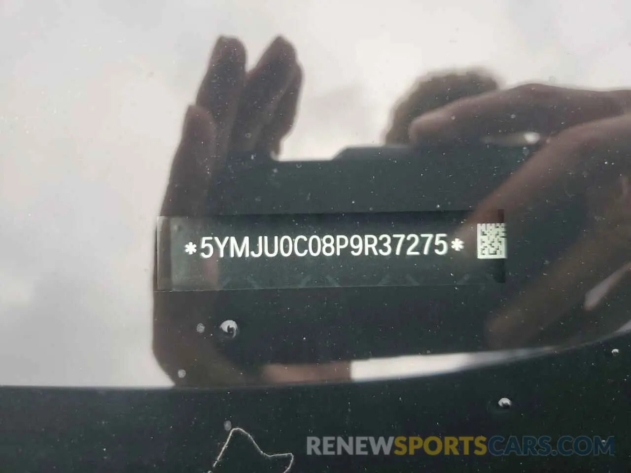 13 Photograph of a damaged car 5YMJU0C08P9R37275 BMW X5 2023