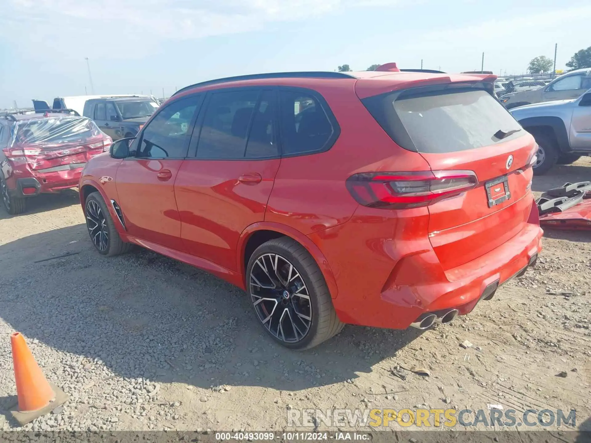 3 Photograph of a damaged car 5YMJU0C0XP9P12288 BMW X5 2023