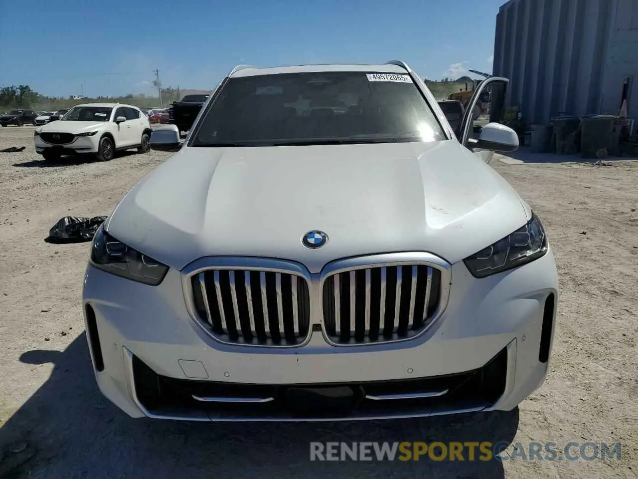 5 Photograph of a damaged car 5UX13EU00R9S43348 BMW X5 2024