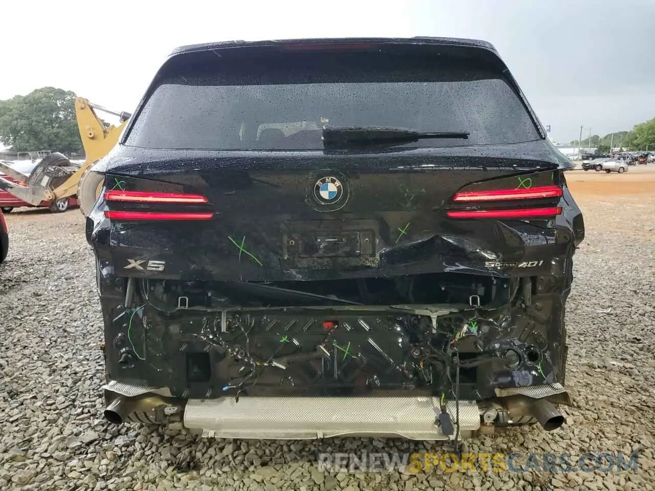6 Photograph of a damaged car 5UX13EU04R9T91552 BMW X5 2024