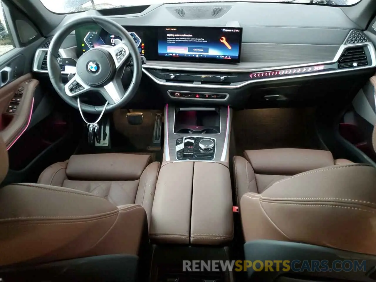 8 Photograph of a damaged car 5UX13EU04R9T91552 BMW X5 2024