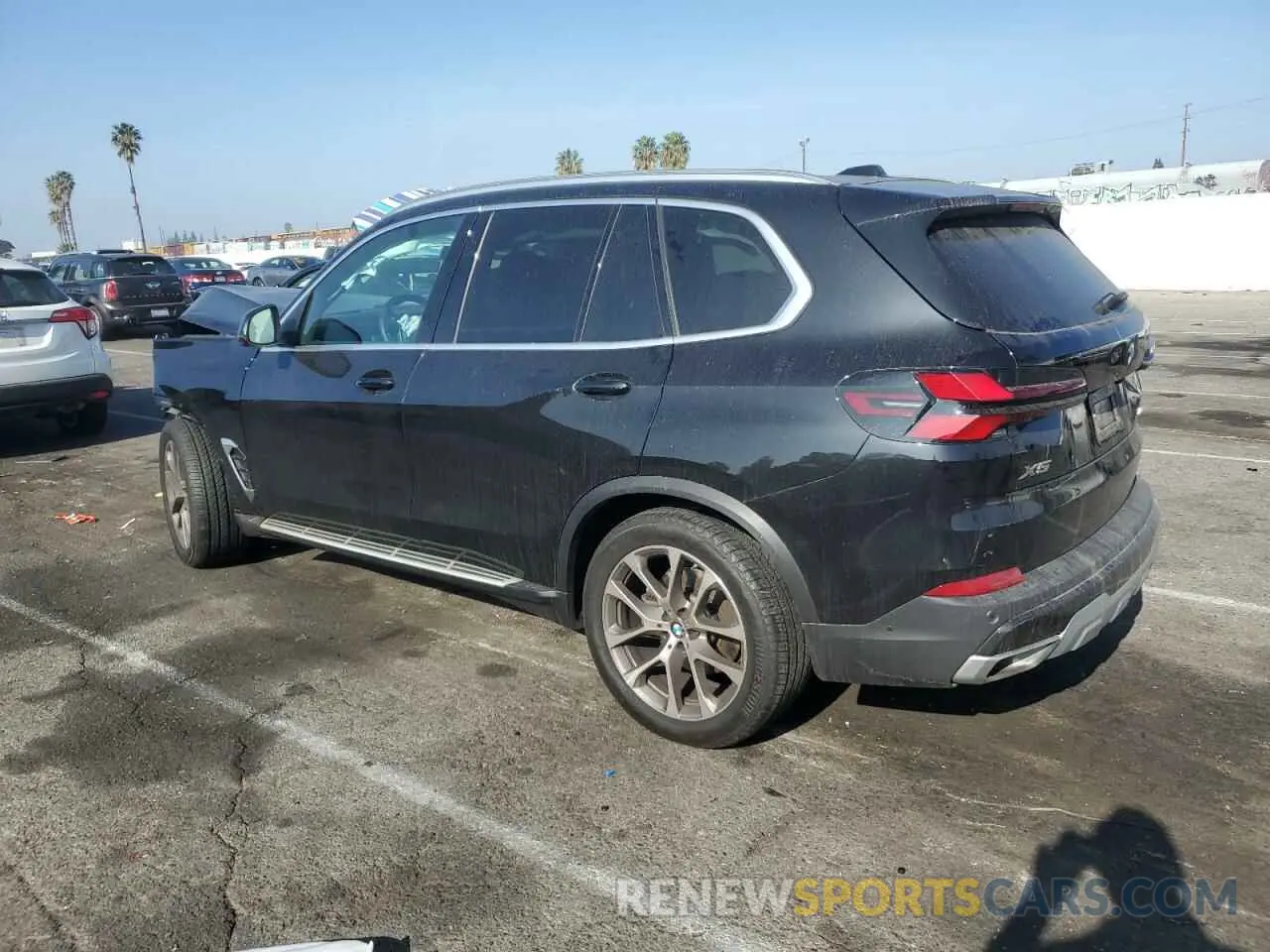 2 Photograph of a damaged car 5UX13EU04R9V81903 BMW X5 2024