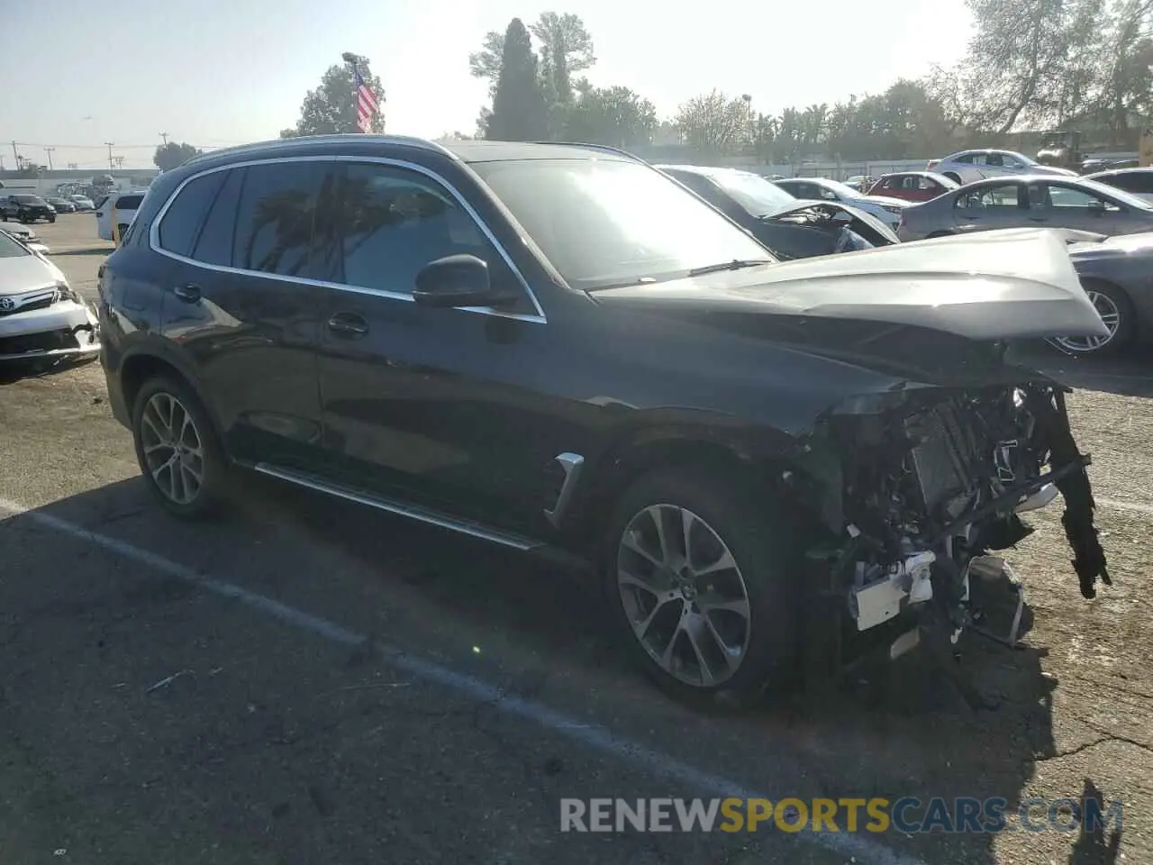 4 Photograph of a damaged car 5UX13EU04R9V81903 BMW X5 2024