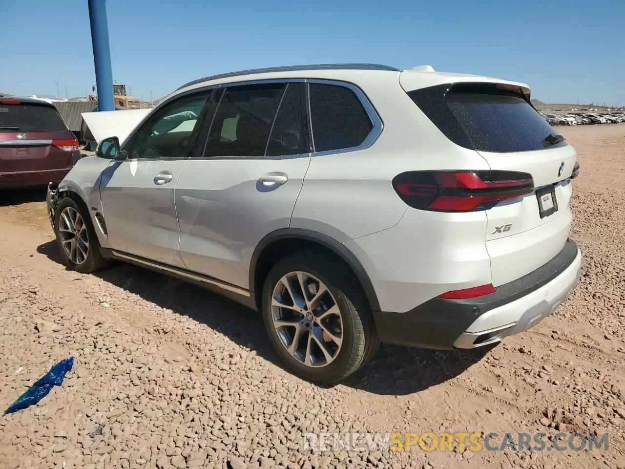 2 Photograph of a damaged car 5UX13EU05R9S40431 BMW X5 2024
