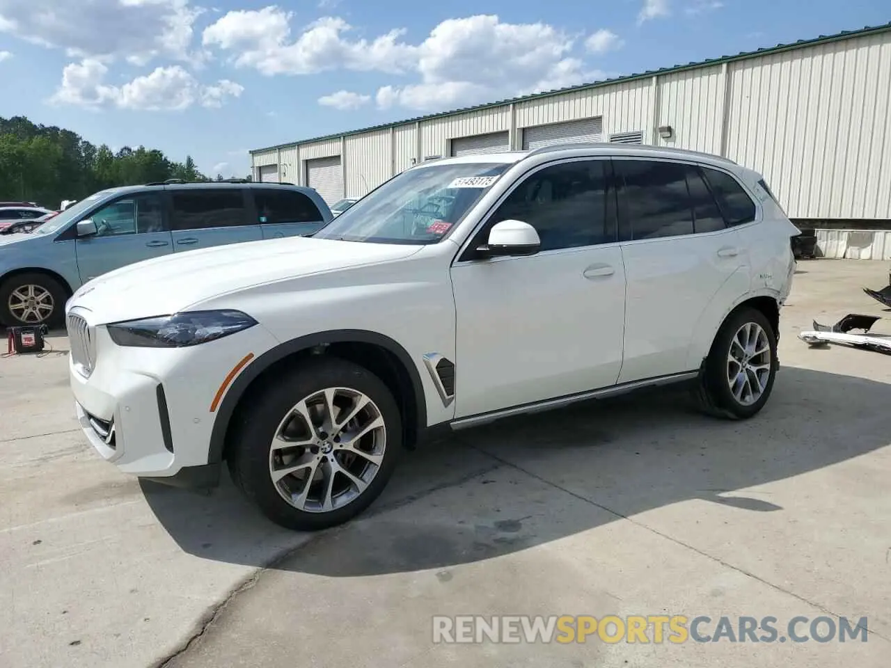 1 Photograph of a damaged car 5UX13EU05R9S49811 BMW X5 2024