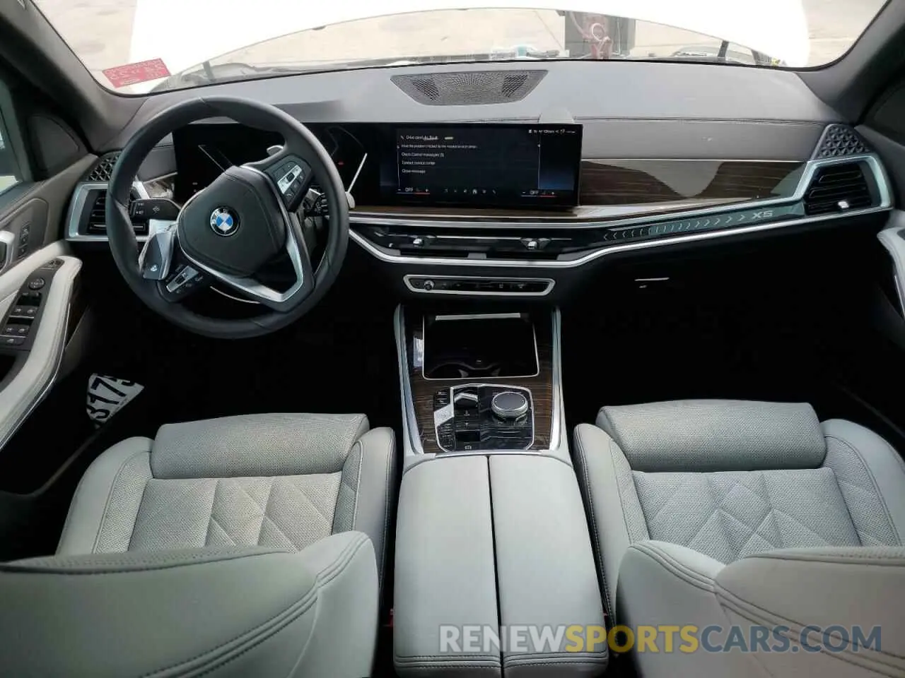 8 Photograph of a damaged car 5UX13EU05R9S49811 BMW X5 2024