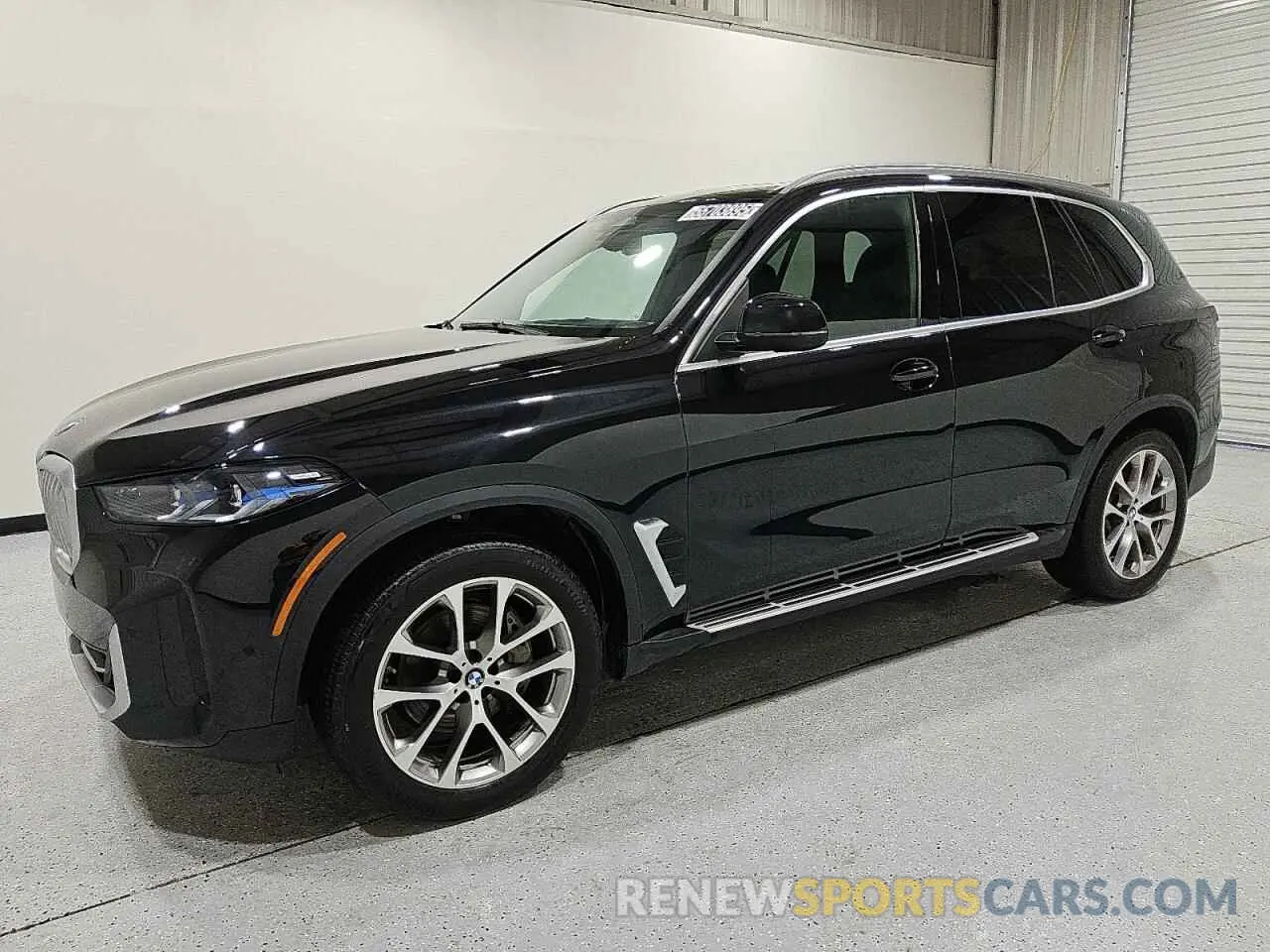 1 Photograph of a damaged car 5UX13EU05R9V10497 BMW X5 2024