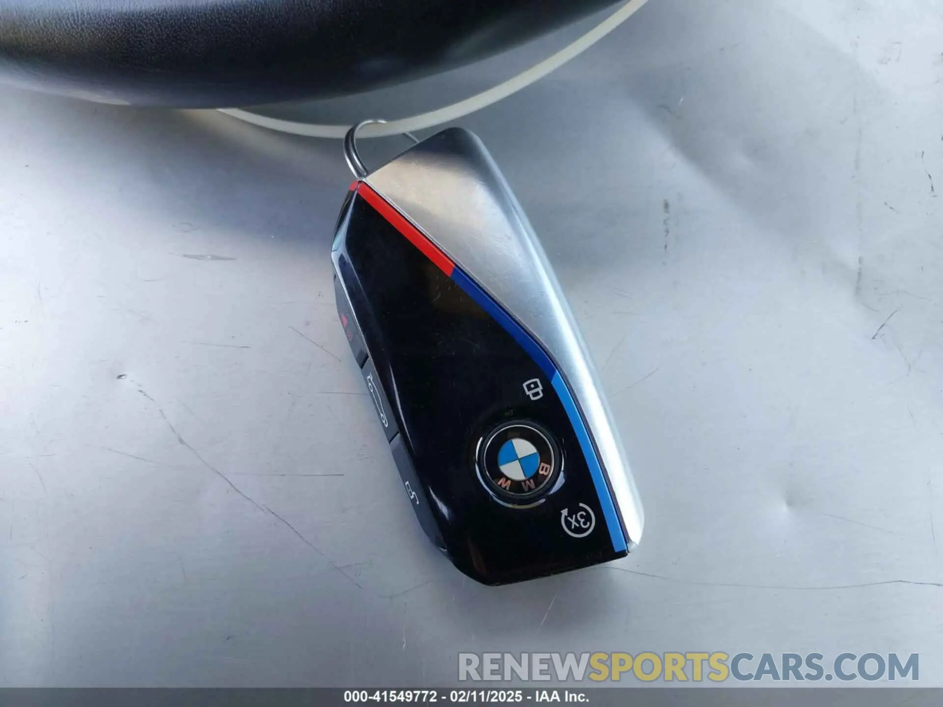 11 Photograph of a damaged car 5UX13EU06R9S86320 BMW X5 2024