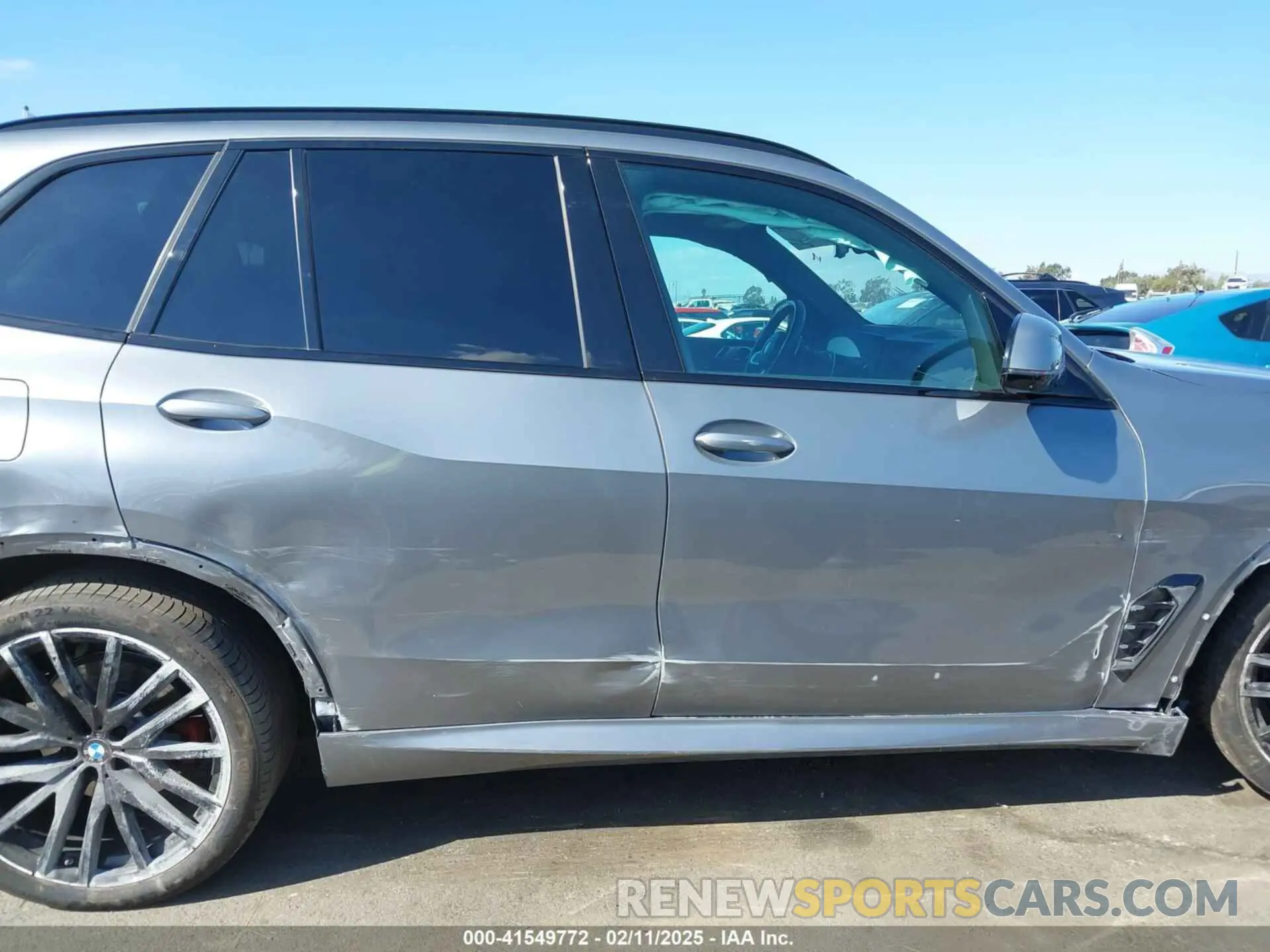 14 Photograph of a damaged car 5UX13EU06R9S86320 BMW X5 2024