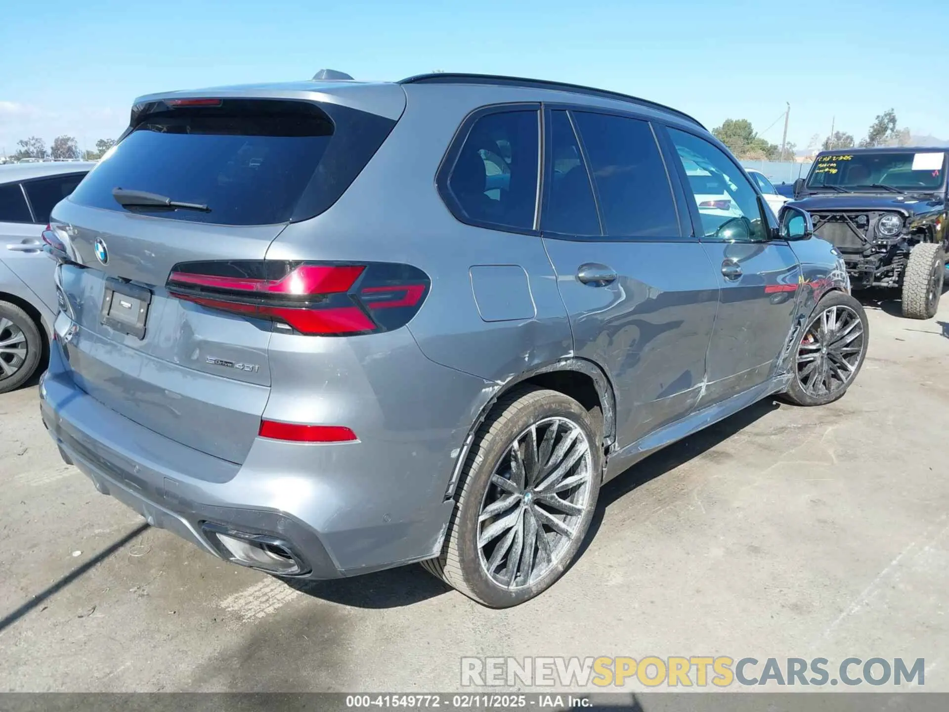 4 Photograph of a damaged car 5UX13EU06R9S86320 BMW X5 2024