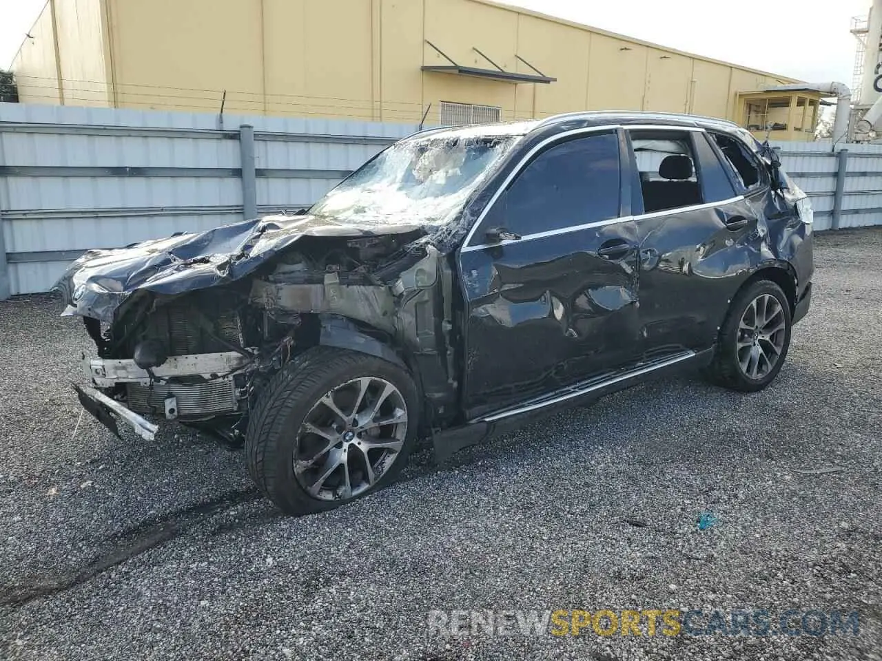 1 Photograph of a damaged car 5UX13EU07R9S14834 BMW X5 2024