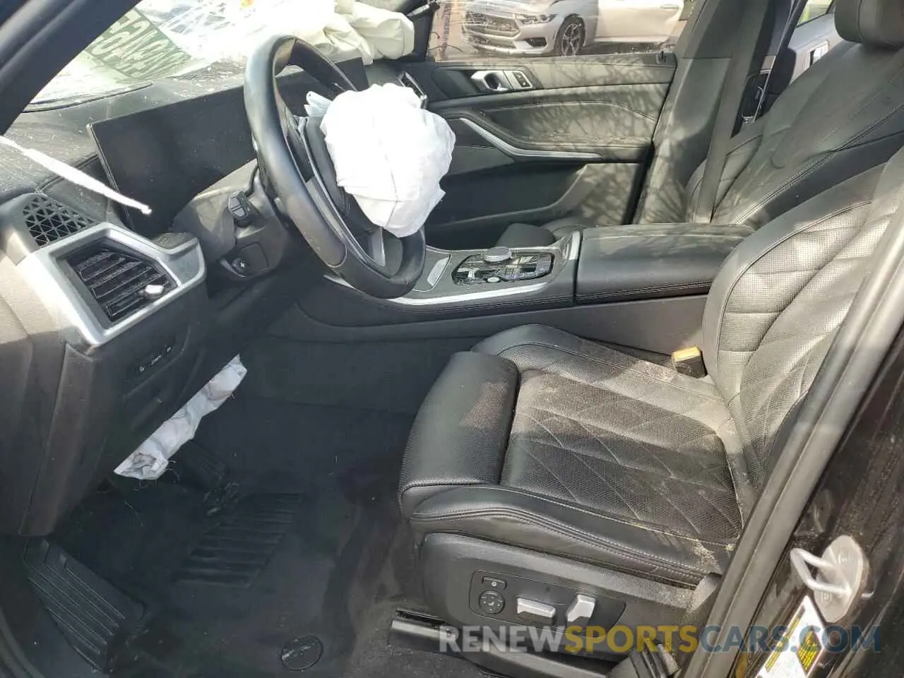 7 Photograph of a damaged car 5UX13EU07R9S14834 BMW X5 2024
