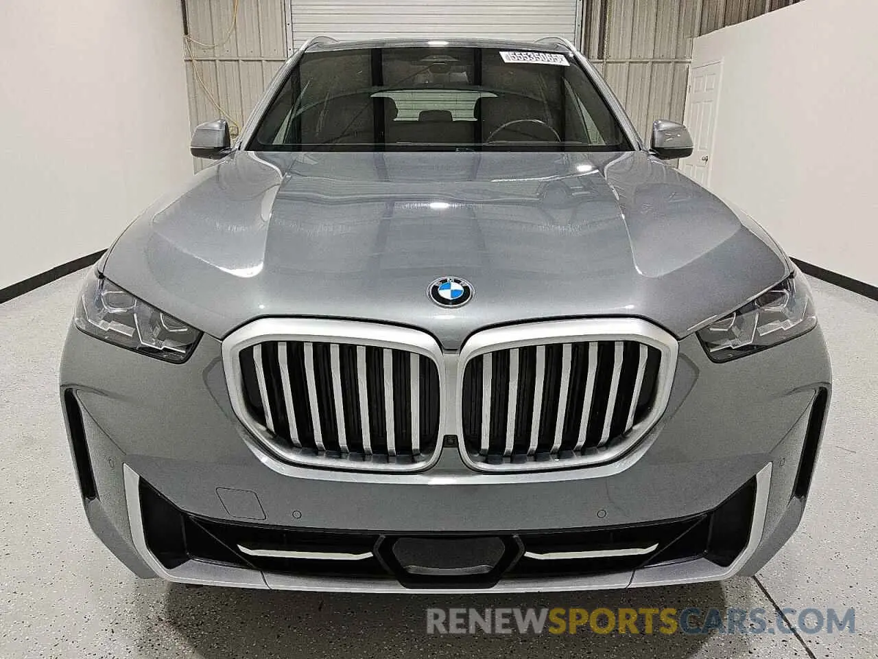 5 Photograph of a damaged car 5UX13EU07R9U53817 BMW X5 2024