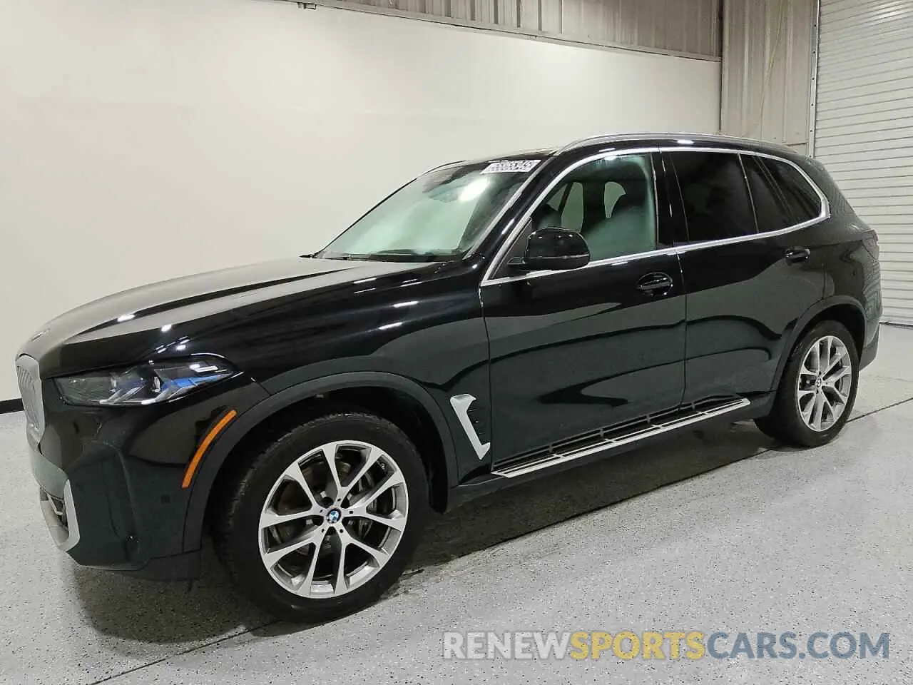 1 Photograph of a damaged car 5UX13EU07R9U96151 BMW X5 2024