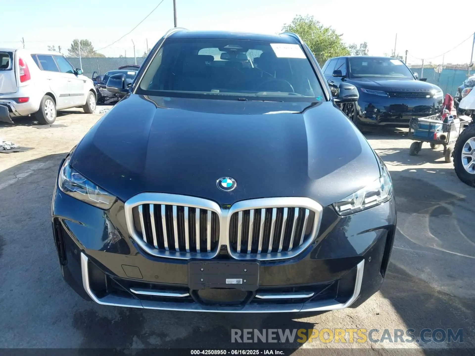 12 Photograph of a damaged car 5UX13EU07R9V84942 BMW X5 2024