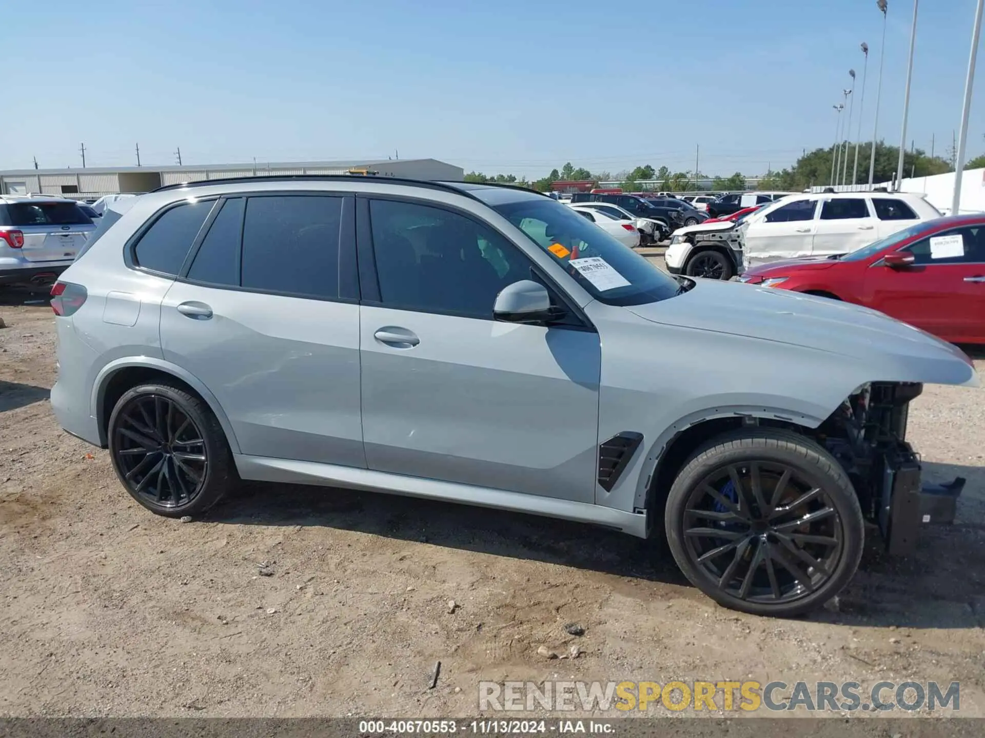 14 Photograph of a damaged car 5UX13EU08R9V44806 BMW X5 2024