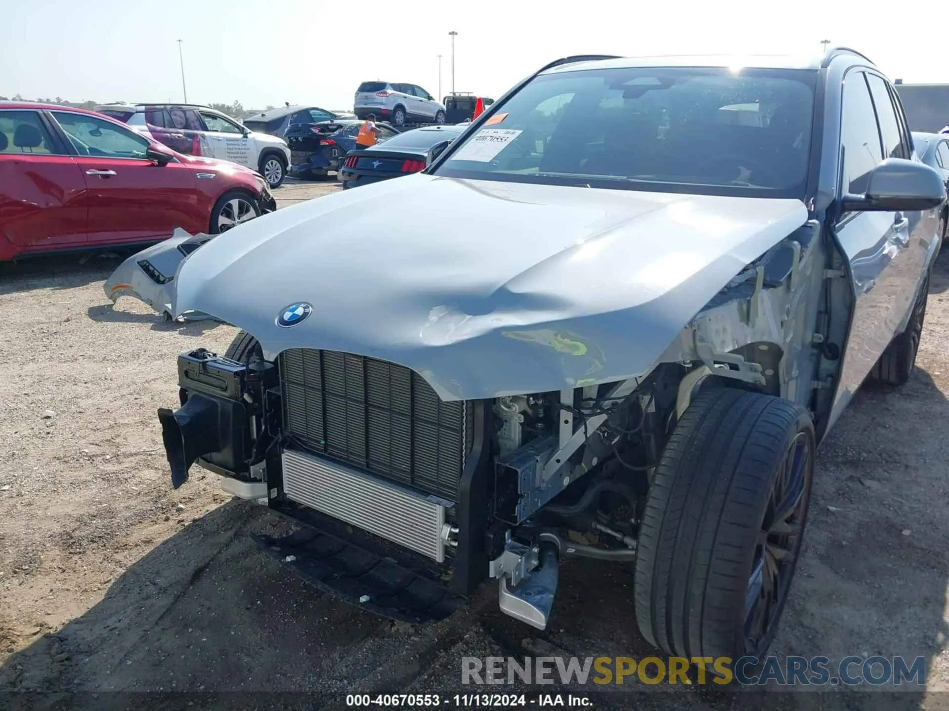 6 Photograph of a damaged car 5UX13EU08R9V44806 BMW X5 2024