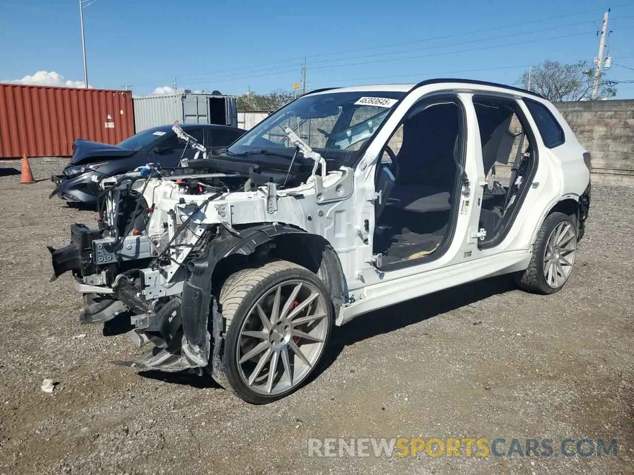 1 Photograph of a damaged car 5UX13EU08R9W21576 BMW X5 2024