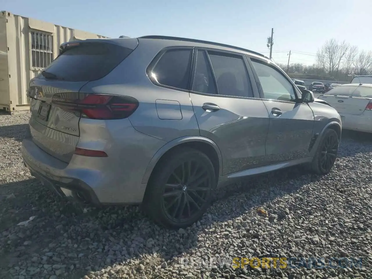 3 Photograph of a damaged car 5UX13EU09R9T72995 BMW X5 2024