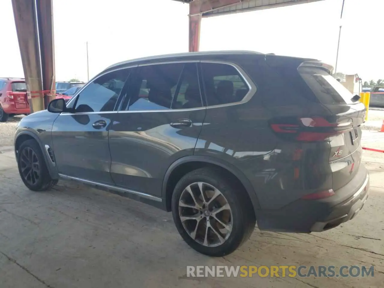 2 Photograph of a damaged car 5UX13EU0XR9T69149 BMW X5 2024