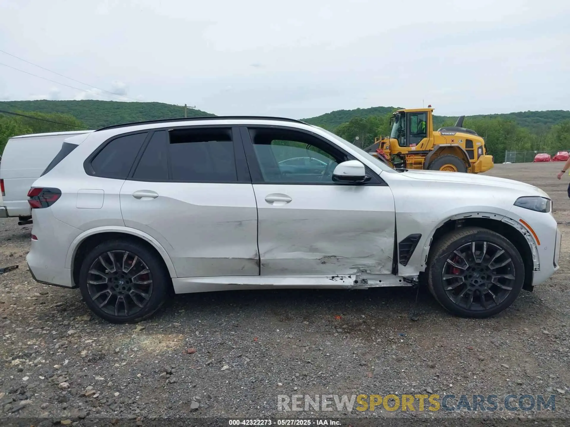 12 Photograph of a damaged car 5UX23EU00R9S78900 BMW X5 2024