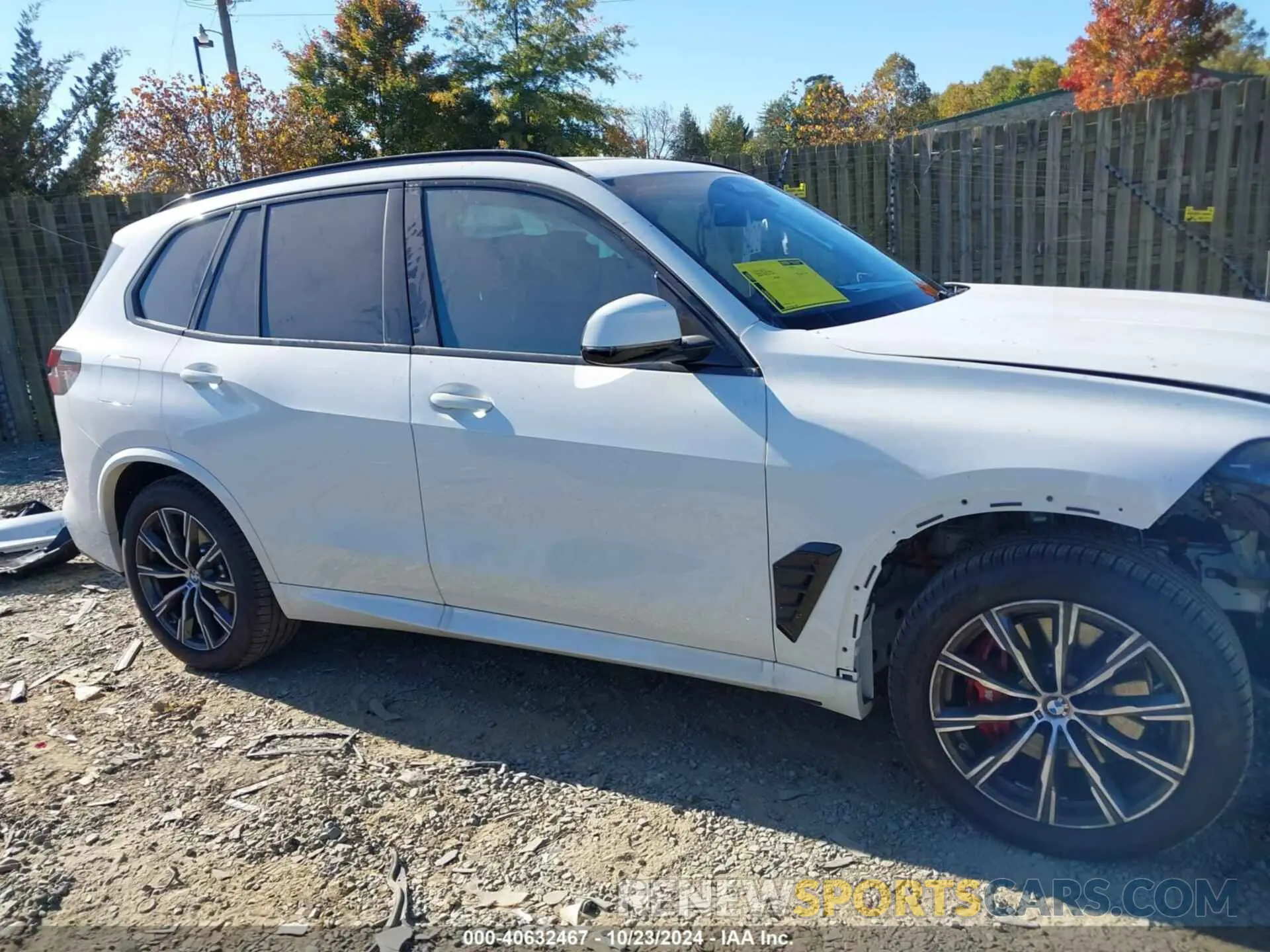 14 Photograph of a damaged car 5UX23EU00R9W07160 BMW X5 2024