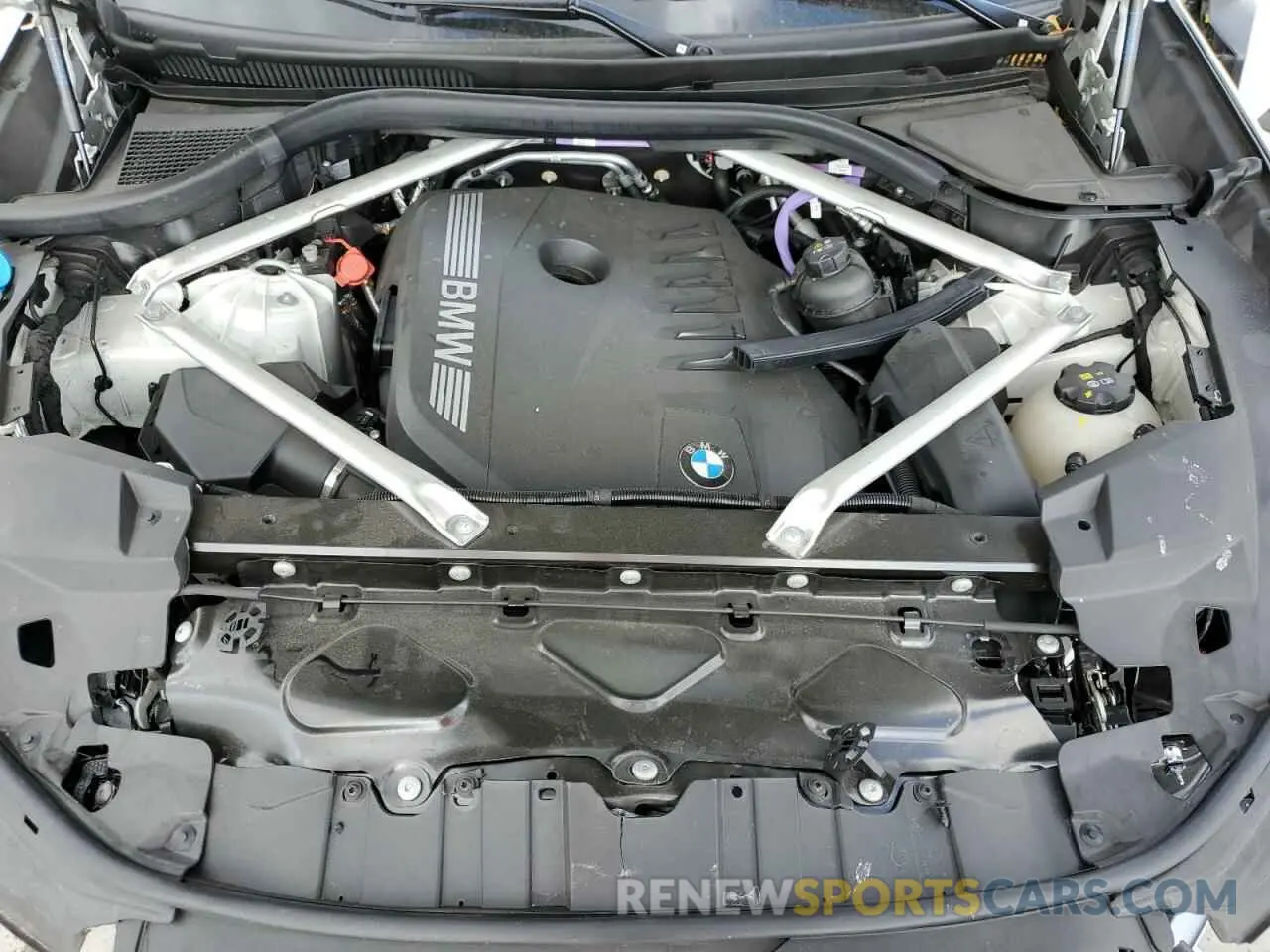 11 Photograph of a damaged car 5UX23EU01R9T65592 BMW X5 2024
