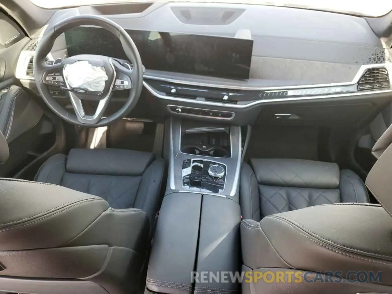 8 Photograph of a damaged car 5UX23EU01R9T65592 BMW X5 2024