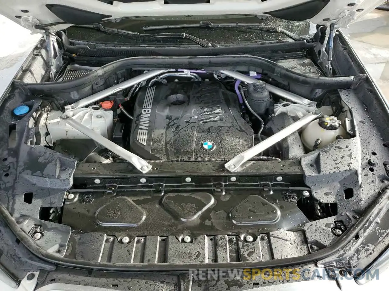 12 Photograph of a damaged car 5UX23EU01R9U70259 BMW X5 2024