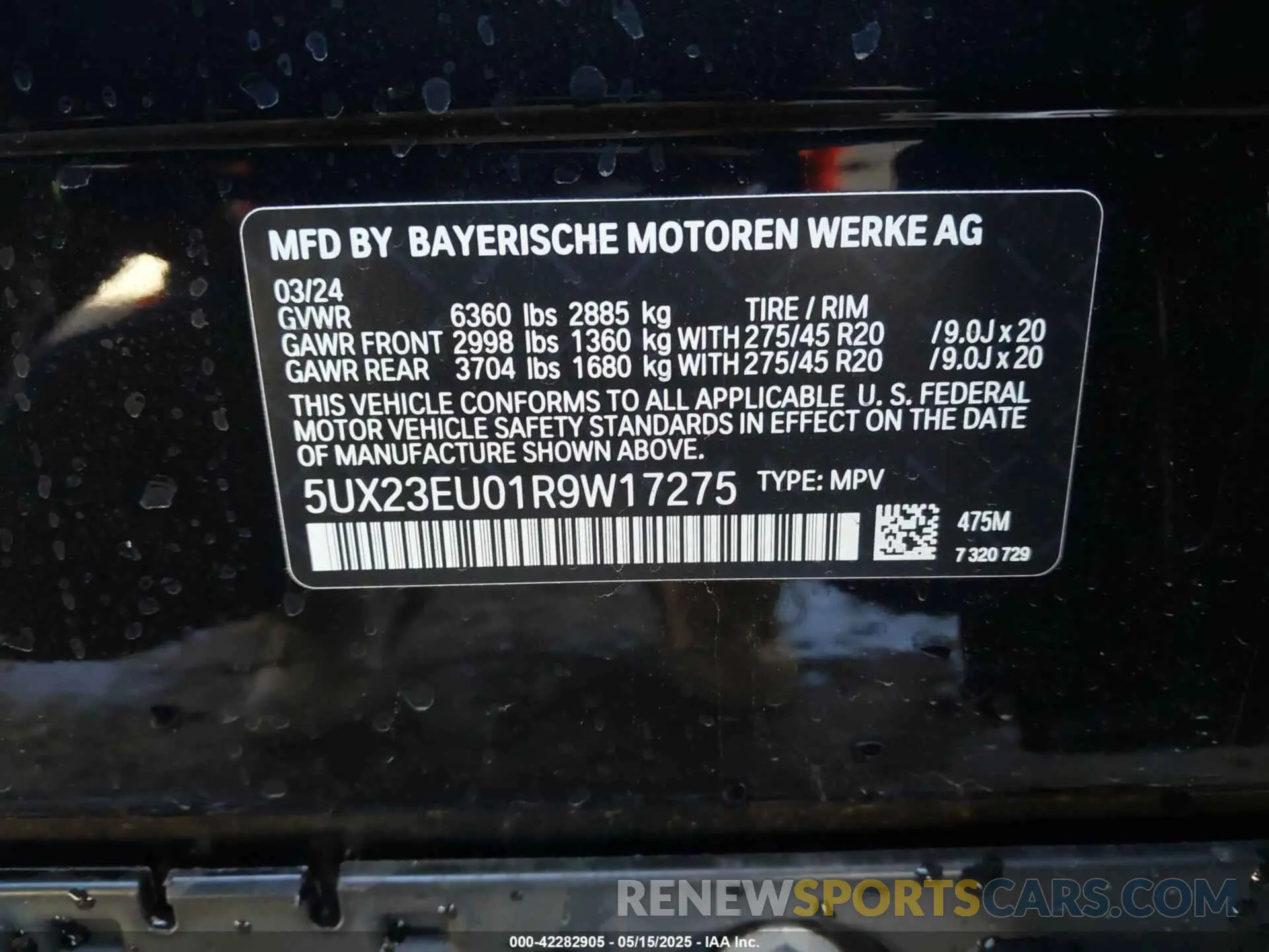 9 Photograph of a damaged car 5UX23EU01R9W17275 BMW X5 2024