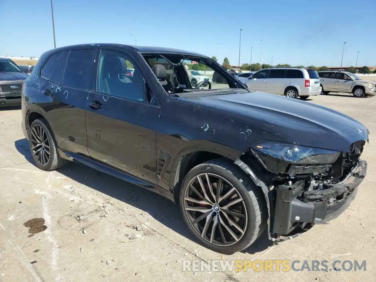 4 Photograph of a damaged car 5UX23EU02R9T61146 BMW X5 2024