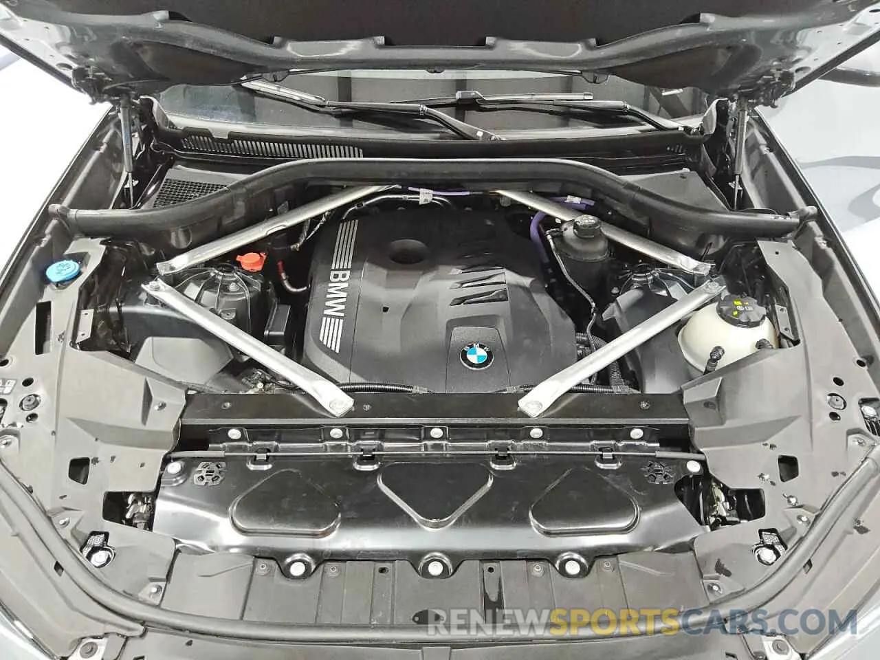 12 Photograph of a damaged car 5UX23EU02R9T96060 BMW X5 2024